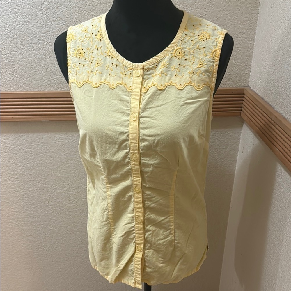 Basic Edition Size S Yellow Eyelet Sleeveless Top!! - Picture 4 of 7